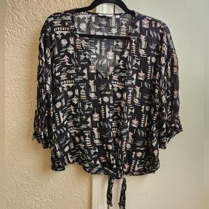 Reitmans - Printed Tie Front Top